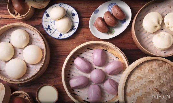 长胜配资 4月21日财经早餐：美元创三年低位，特朗普称“拥有黄金者制定规则”，美伊谈判缓解令油价转头回落