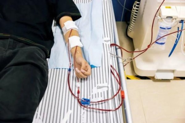 倍悦网 那么年轻，尿毒症，只在这里找到光